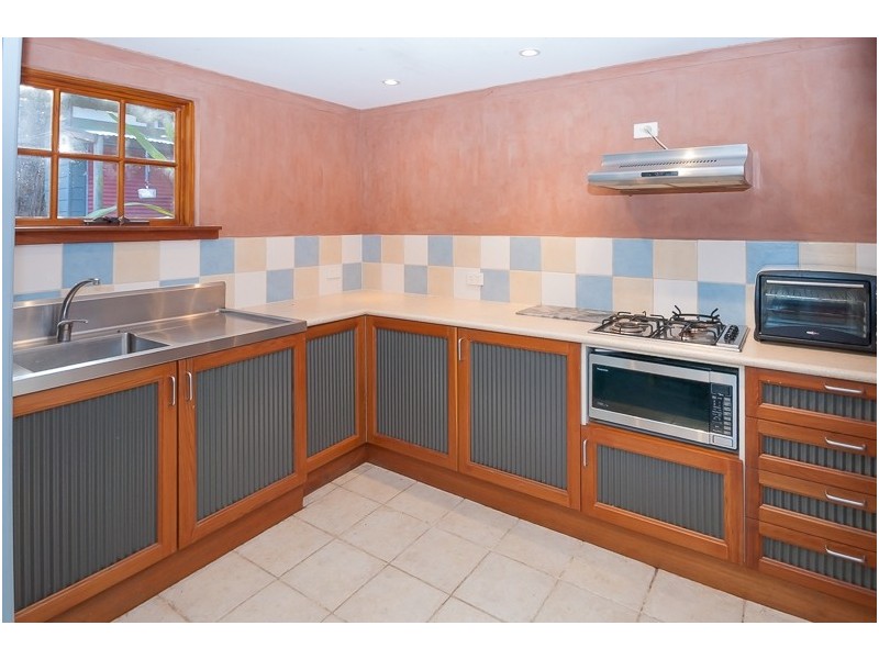 319C Davistown Rd, Green Point NSW 2251