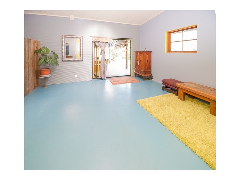 319C Davistown Rd, Green Point NSW 2251