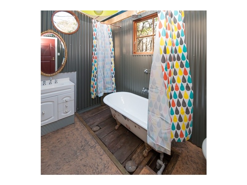 319C Davistown Rd, Green Point NSW 2251