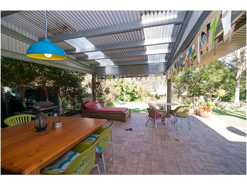 319C Davistown Rd, Green Point NSW 2251