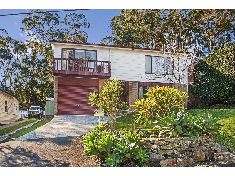 5 Broadwater Drive, Saratoga NSW 2251