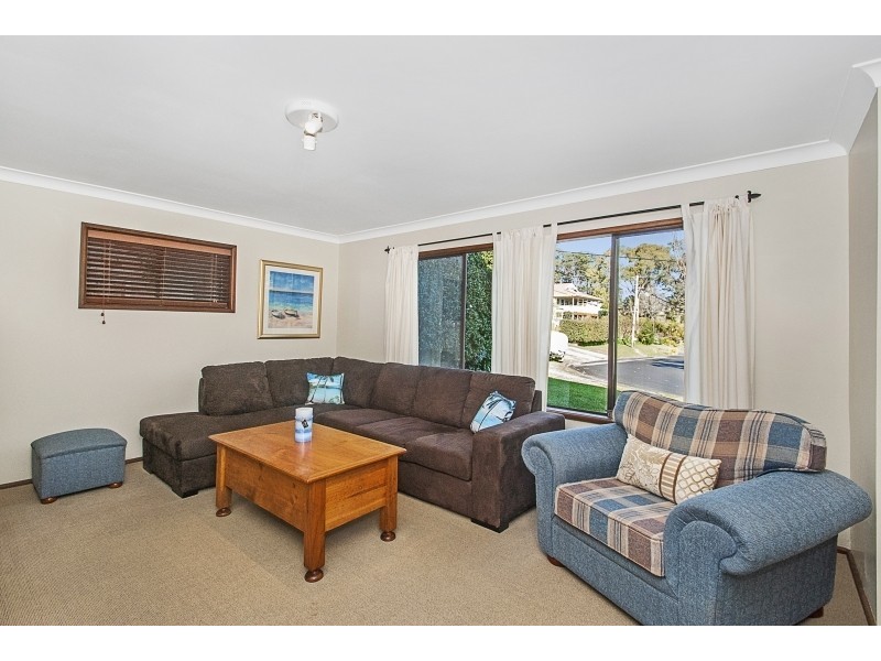 5 Broadwater Drive, Saratoga NSW 2251