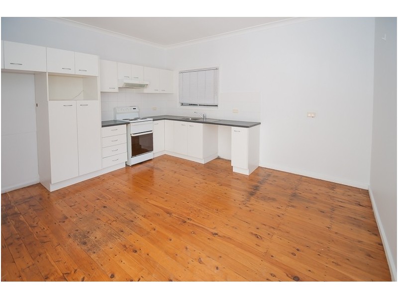 8 Tora Avenue, Kincumber NSW 2251