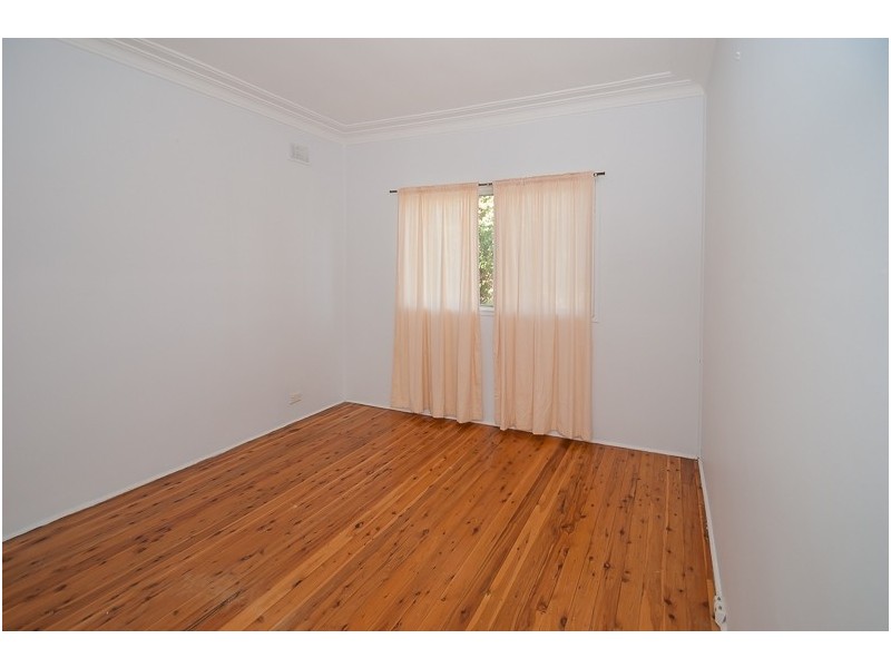 8 Tora Avenue, Kincumber NSW 2251