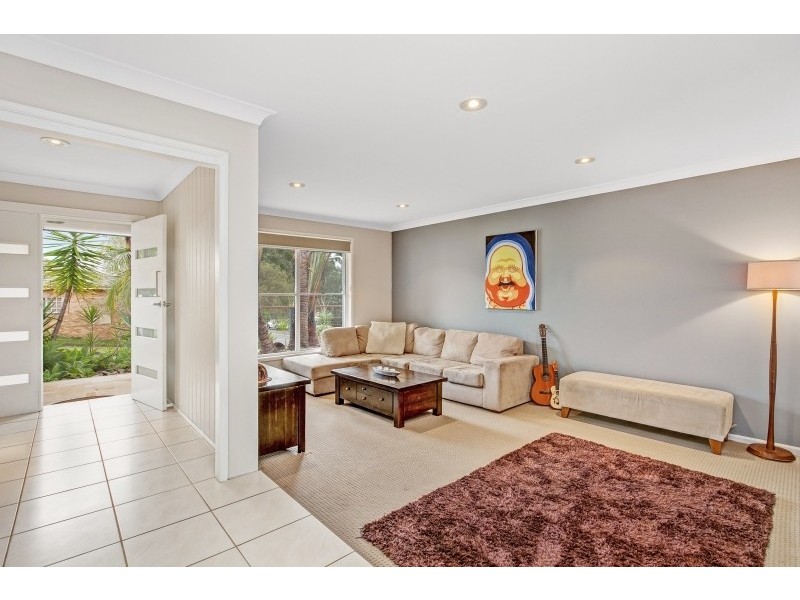 16 Woodfield Rd, Kincumber NSW 2251