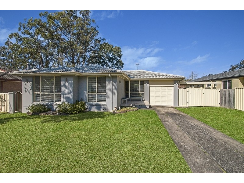 11 Samantha Cres, Kincumber NSW 2251