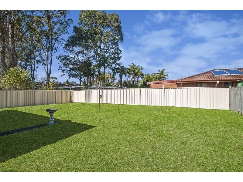 11 Samantha Cres, Kincumber NSW 2251