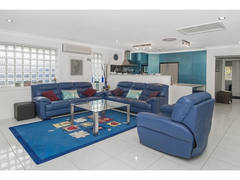 16 Warrana Rd, Kincumber NSW 2251