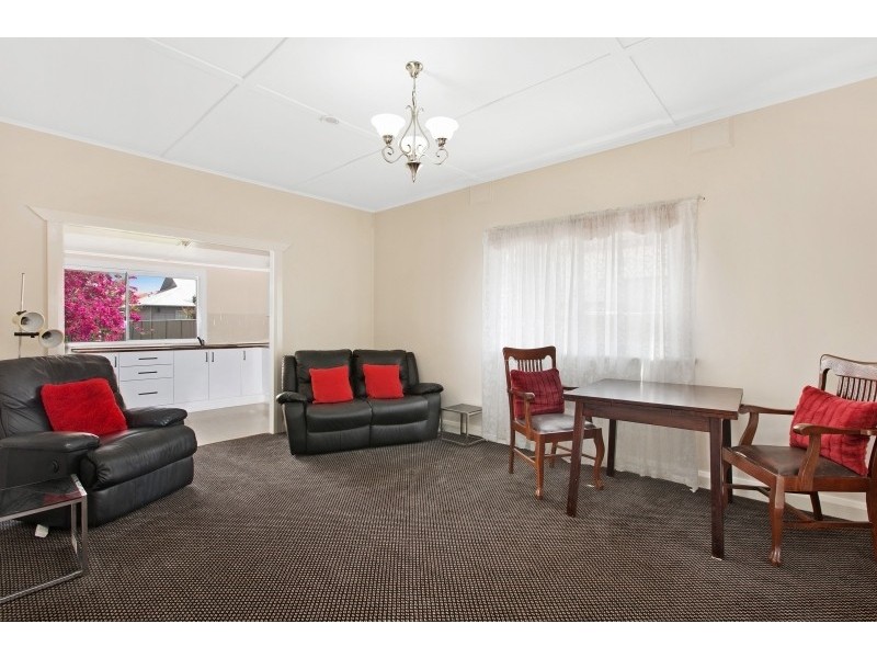 16 Restella Ave, Davistown NSW 2251