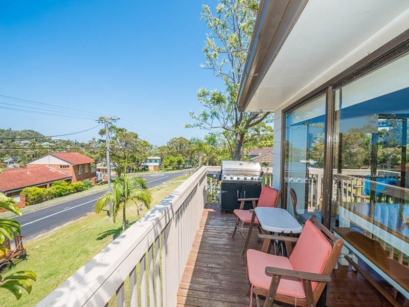 28 Pueblo St, Copacabana NSW 2251