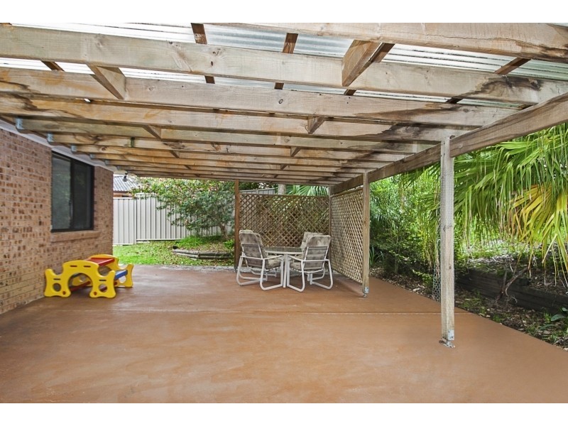 8 Lyndall Cl, Kincumber NSW 2251