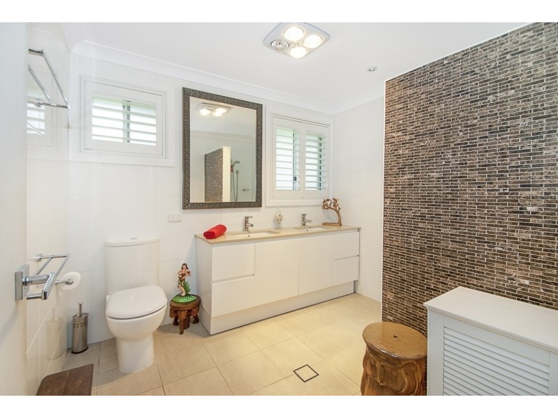 1 Kooreal Rd, Kincumber NSW 2251