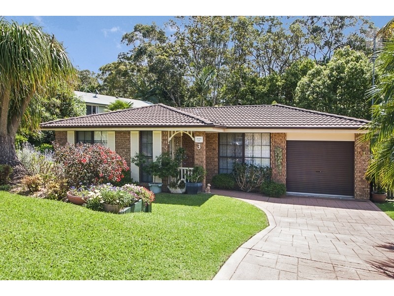 3 Verden Cl, Green Point NSW 2251