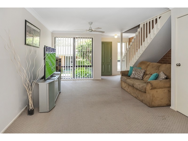 27/63-65 Davies St, Kincumber NSW 2251