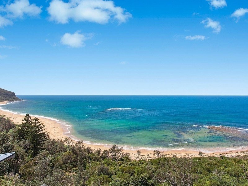 19 Henrys Road, Forresters Beach NSW 2260