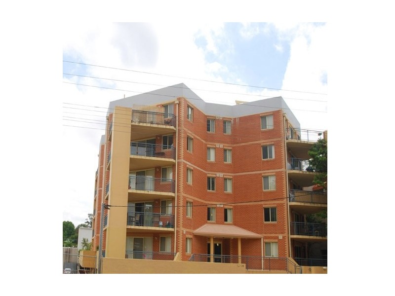 13/12-14 Hills Street, Gosford NSW 2250