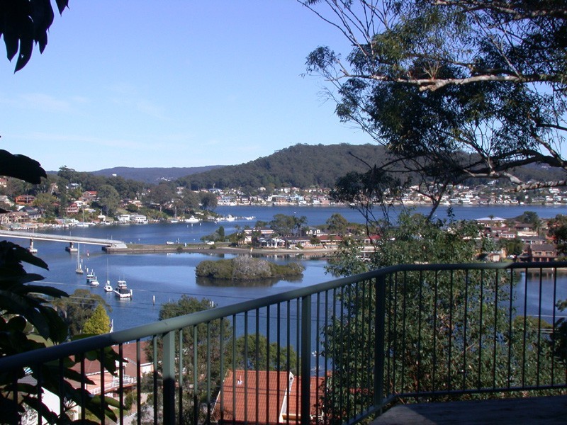 73 Yugari Crescent, Daleys Point NSW 2257