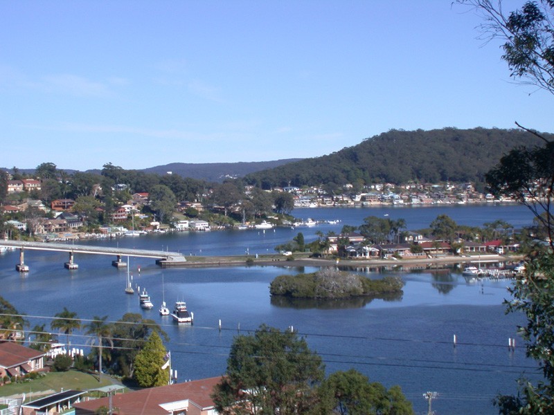 73 Yugari Crescent, Daleys Point NSW 2257