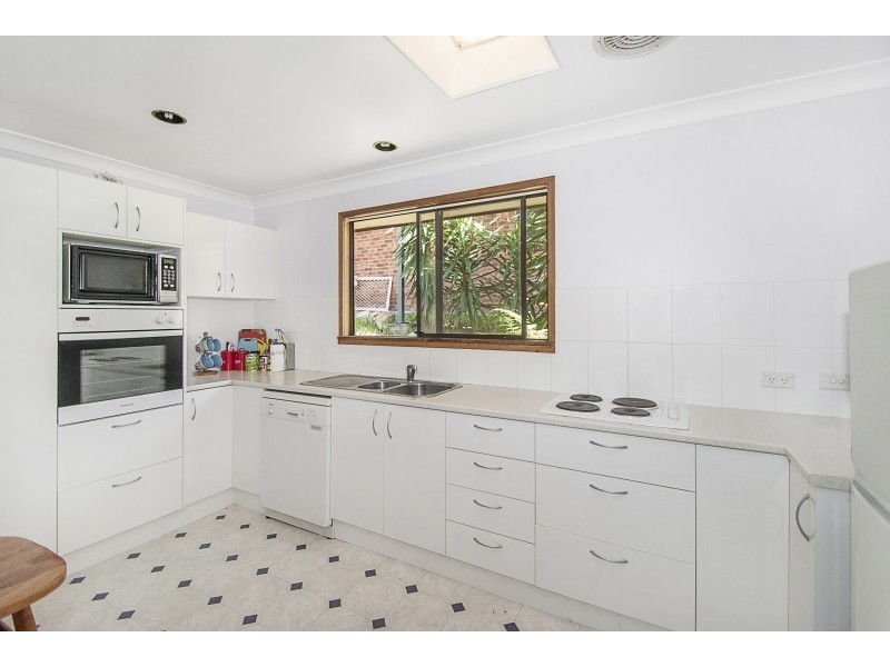 6 Rubie Crescent, East Gosford NSW 2250