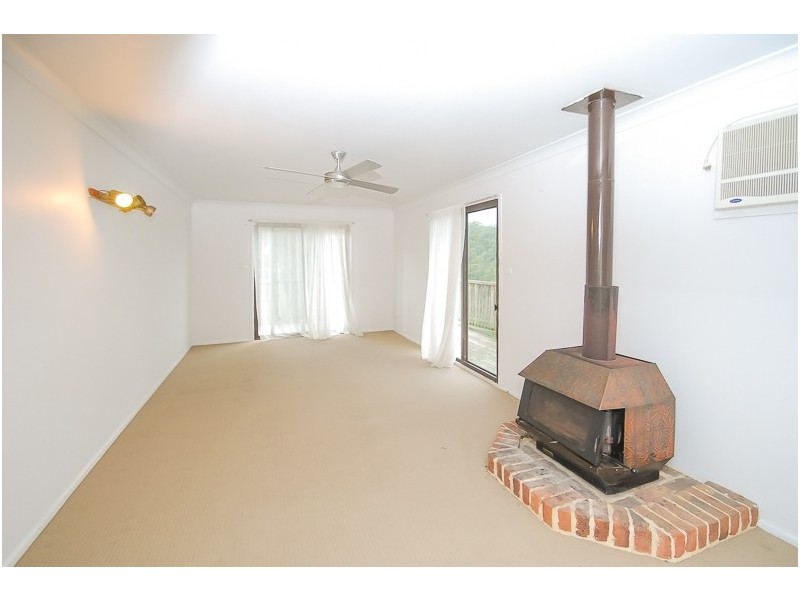 6 Rubie Crescent, East Gosford NSW 2250