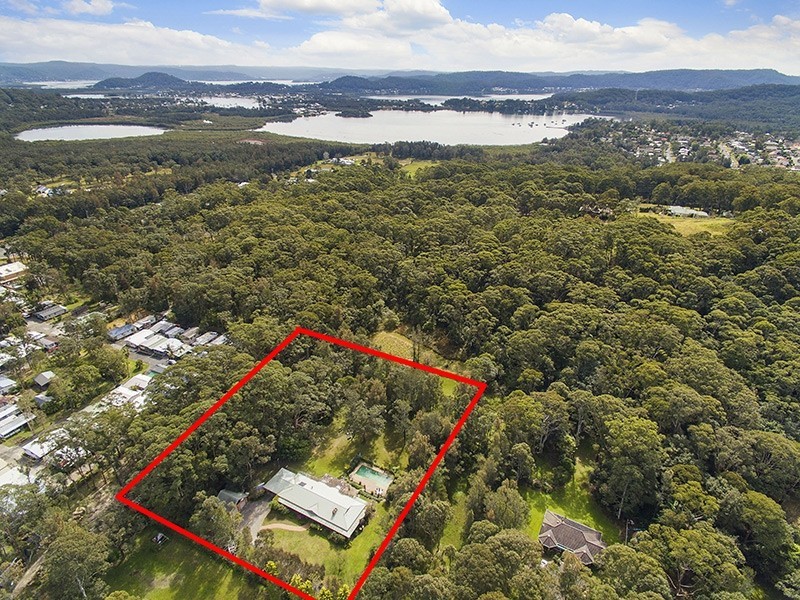 15 Pomona Rd, Empire Bay NSW 2257