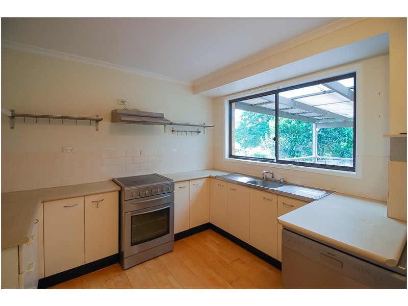 20 Cameron Crescent, Kincumber NSW 2251