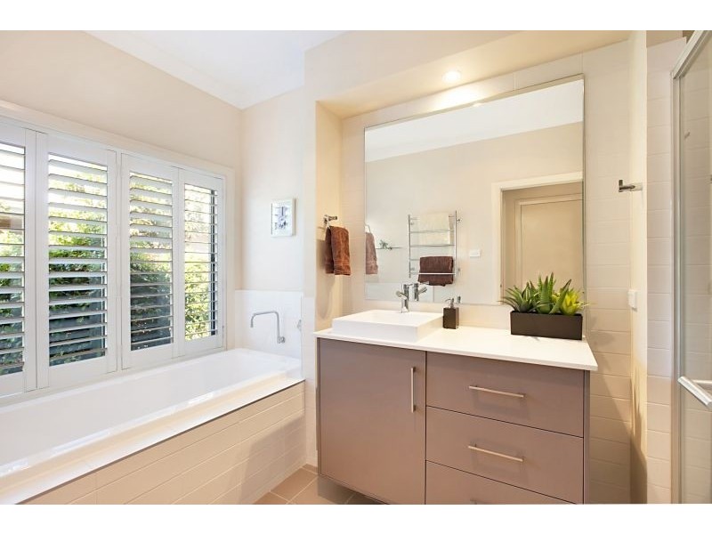 17 Figtree Bay Dr, Kincumber NSW 2251