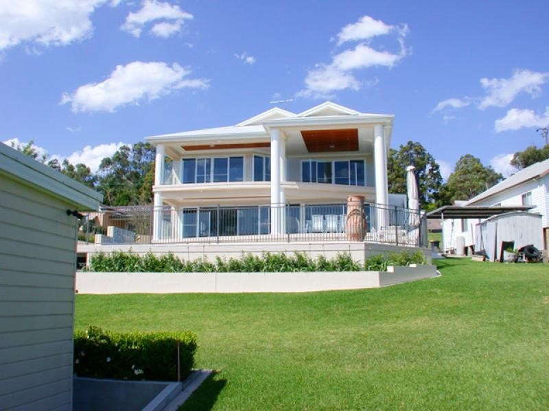 56 Sealand Road, Fishing Point NSW 2283