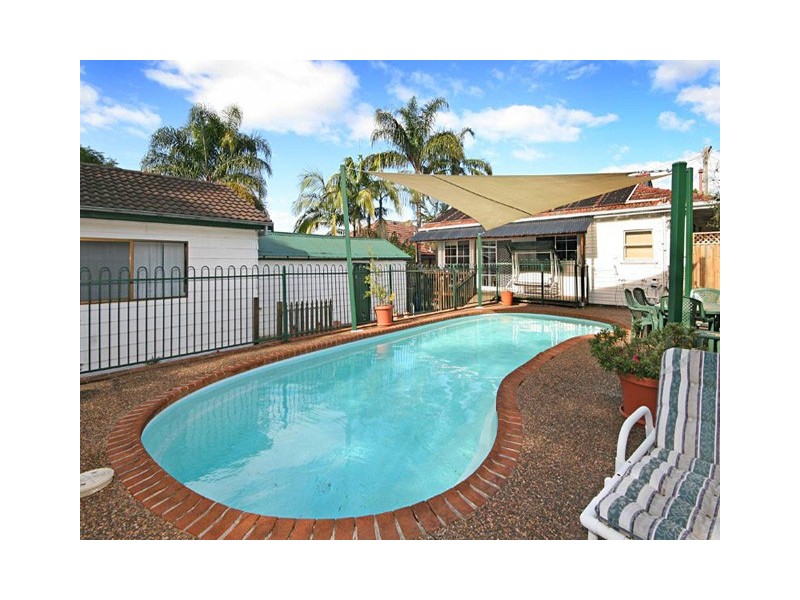 Point Frederick NSW 2250