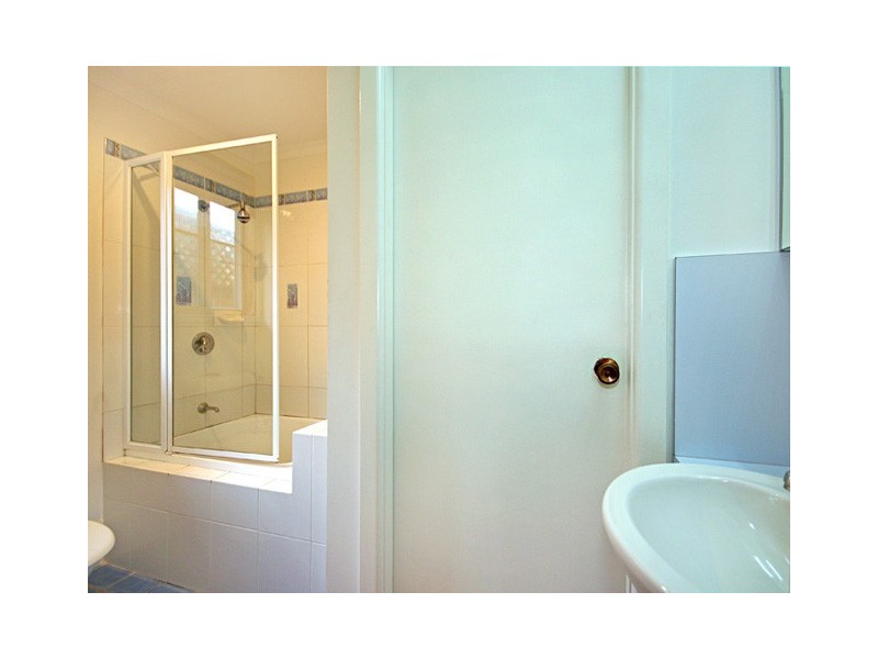 Point Frederick NSW 2250