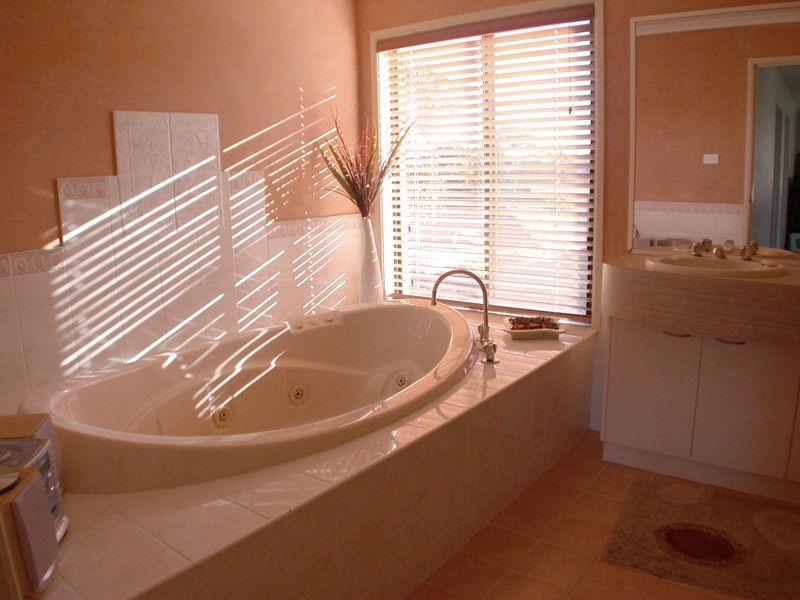 8 Stringybark Close, Terrigal NSW 2260