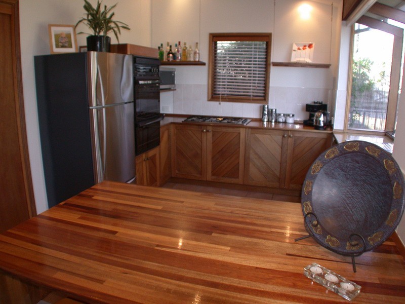 Bateau Bay NSW 2261