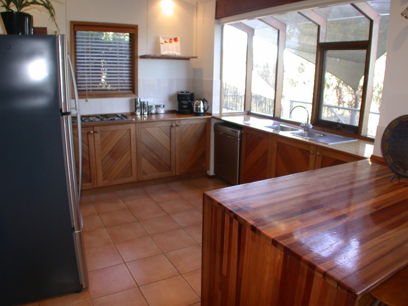 Bateau Bay NSW 2261