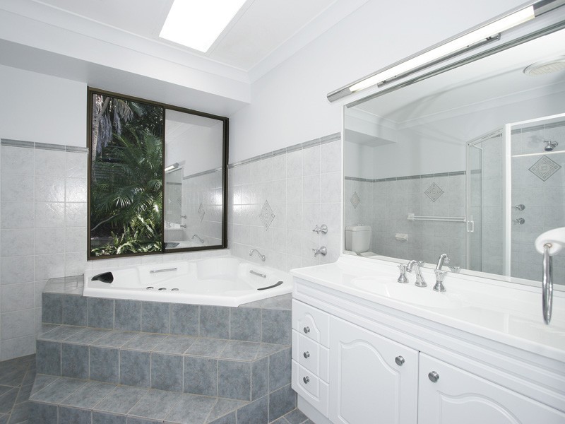 35 Coreen Drive, Wamberal NSW 2260