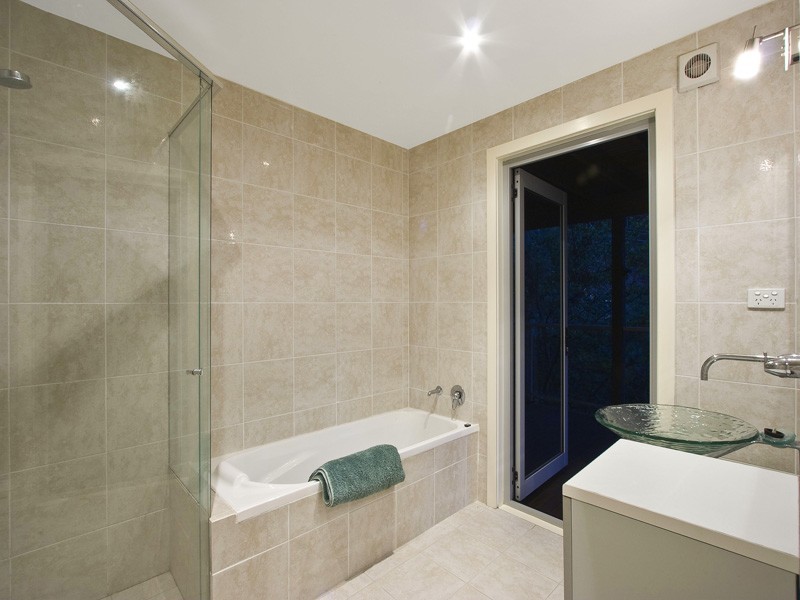 North Avoca NSW 2260