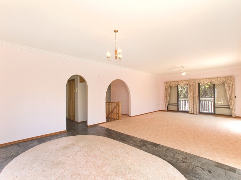 54 Forresters Beach Road, Forresters Beach NSW 2260