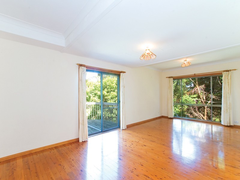 54 Forresters Beach Road, Forresters Beach NSW 2260