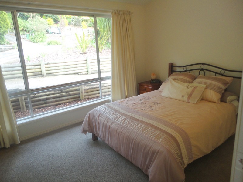 60 Anniversary Ave, Terrigal NSW 2260