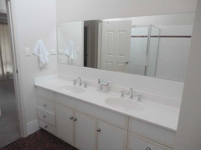 60 Anniversary Ave, Terrigal NSW 2260