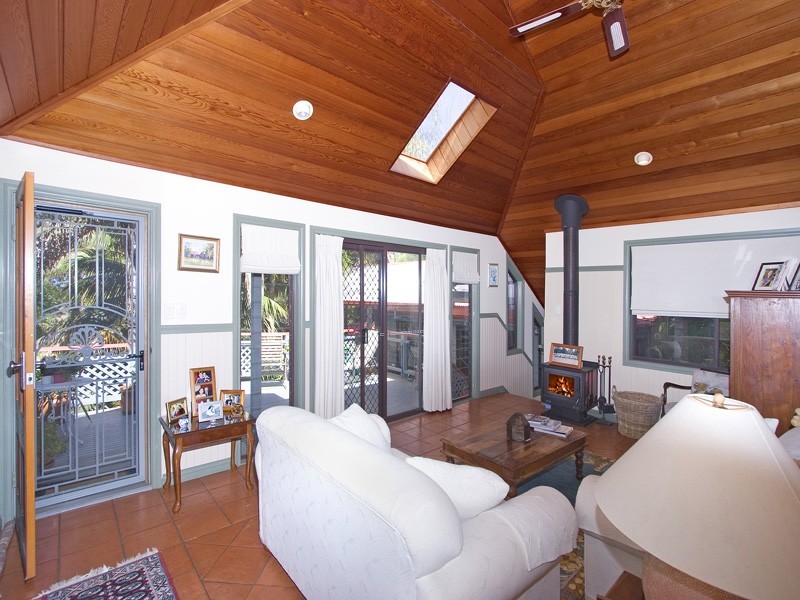 13 Hibiscus Avenue, North Avoca NSW 2260