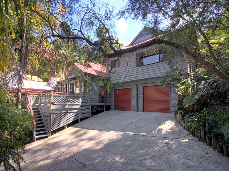 13 Hibiscus Avenue, North Avoca NSW 2260