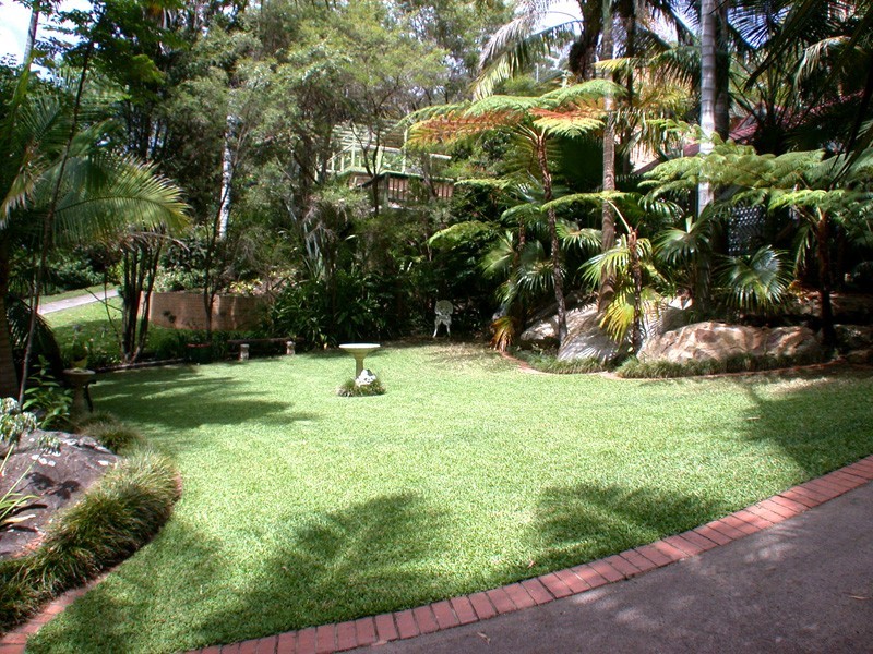 13 Hibiscus Avenue, North Avoca NSW 2260