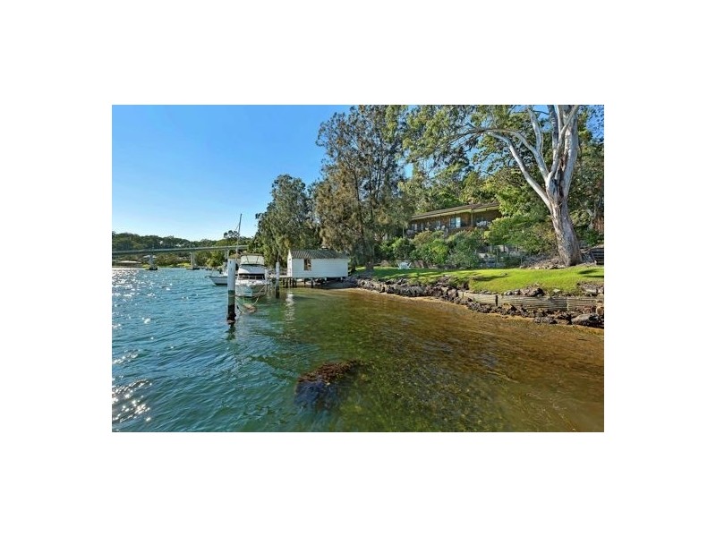 18a Daley Avenue, Daleys Point NSW 2257