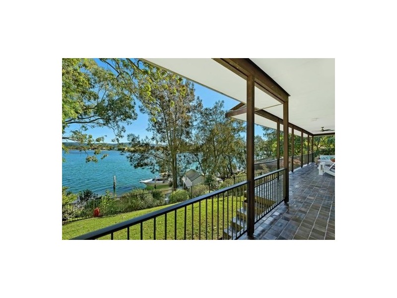 18a Daley Avenue, Daleys Point NSW 2257