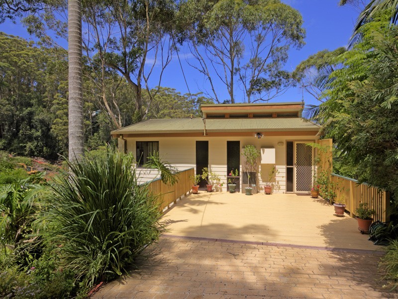 57 Surf Rider Avenue, North Avoca NSW 2260
