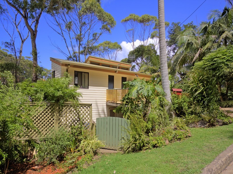 57 Surf Rider Avenue, North Avoca NSW 2260