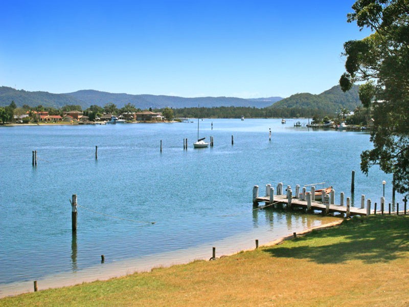 2/31 Empire Bay Drive, Daleys Point NSW 2257