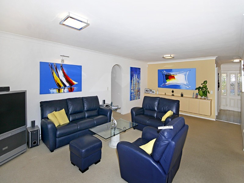 2/31 Empire Bay Drive, Daleys Point NSW 2257