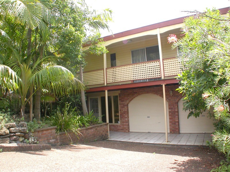 16 Blue View Crescent, Terrigal NSW 2260