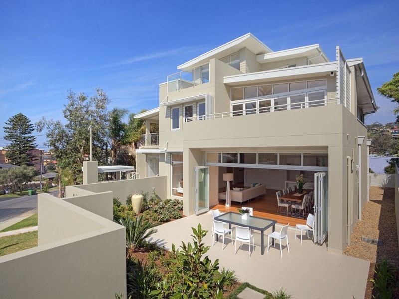 1/10 Grosvenor Road, Terrigal NSW 2260